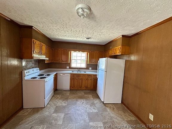 2nd image of 909 Southview Cir #B