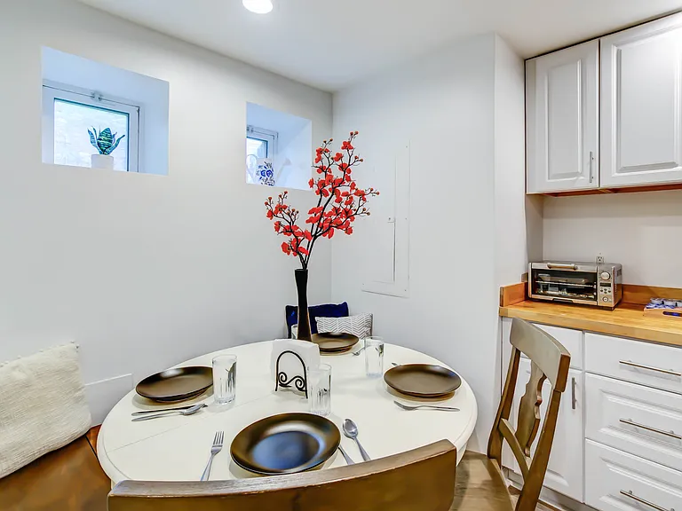 58 Q St NE #2 — Photo 6