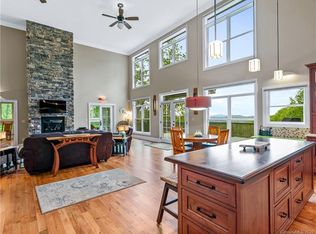 426 Eagle Ridge Rd, Zirconia, NC 28790