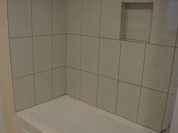 5th image of 157 S Oxford Ave #301
