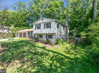 8610 Sinon St, Annandale, VA 22003