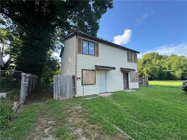 1102 Campbell St, High Point, NC 27262