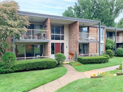 4041 W Maple Rd APT E101, Bloomfield Hills, MI, 48301