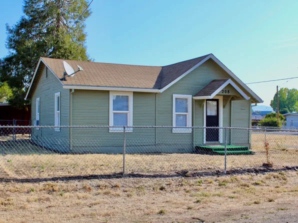 208 Napa St, Eagle Pt, OR 97524
