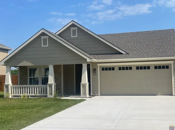 905 Front St, Perry, KS 66073