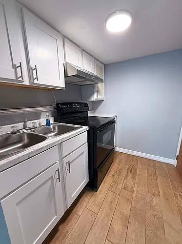 1826 W Park Pl #1/2 Photo 1