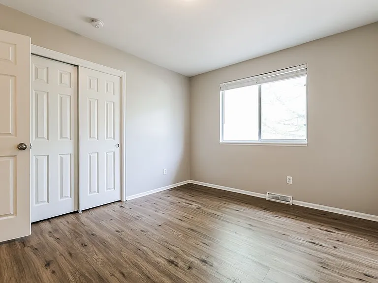 3236 Mather St — Photo 15