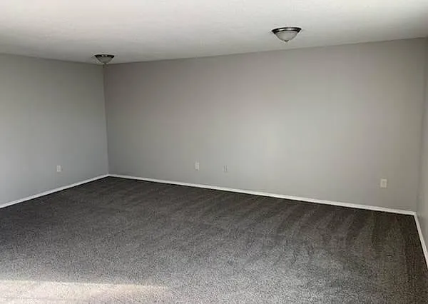 1206 E Poplar St #2 — Photo 3