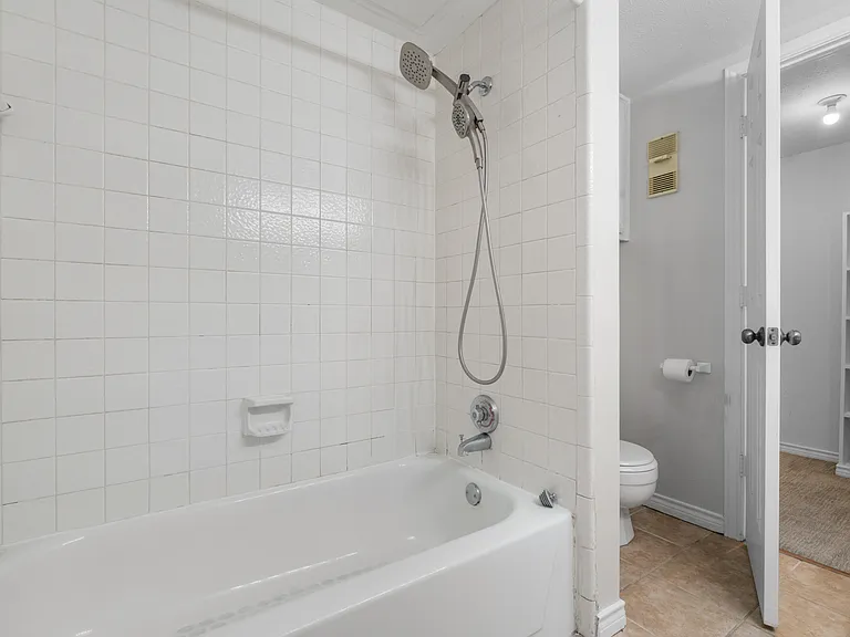 1001 Liberty St #116 — Photo 15