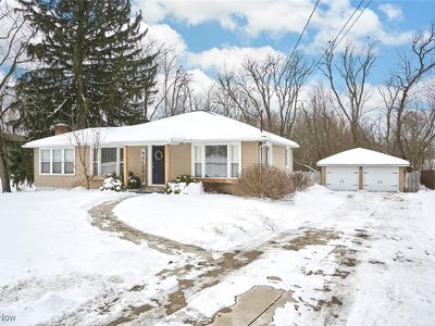 1888 Myersville Rd, Akron, OH, 44312