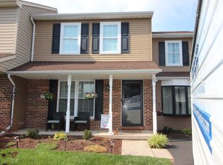 26 Steeplechase Cir, Horsham, PA 19044