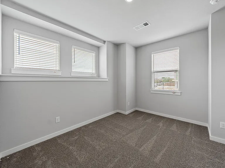 800 Emerling Dr — Photo 21