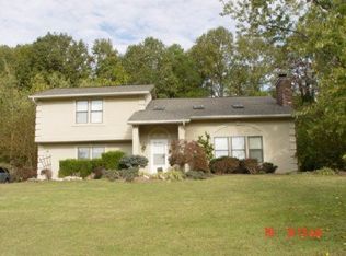 1561 Buxton Dr, Knoxville, TN 37922