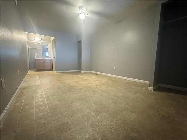 1 bed, 1.0 bath, 350 sqft, $625 — Photo 4