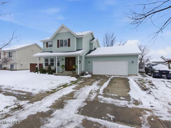 7370 W Macaw Ln, Rathdrum, ID 83858