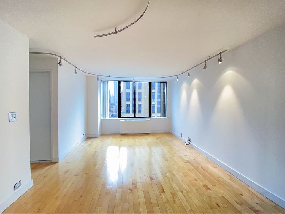 1st image of 445 5th Ave #25F