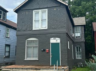 425 SW Taylor St, Topeka, KS 66603