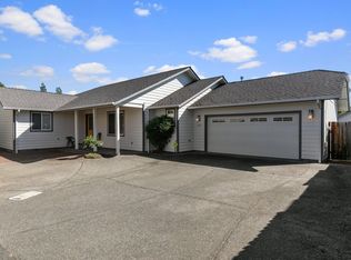 1837 SW K St, Grants Pass, OR 97526