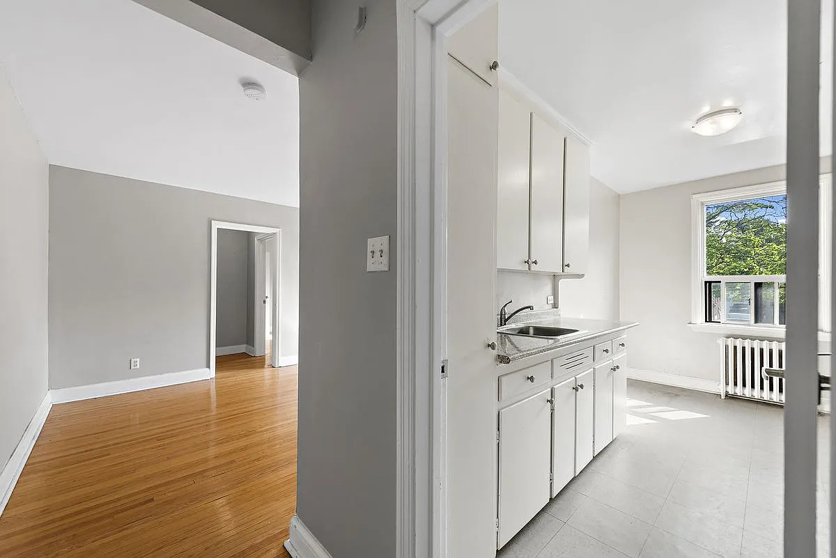 64 Harris Park Drive — Photo 1