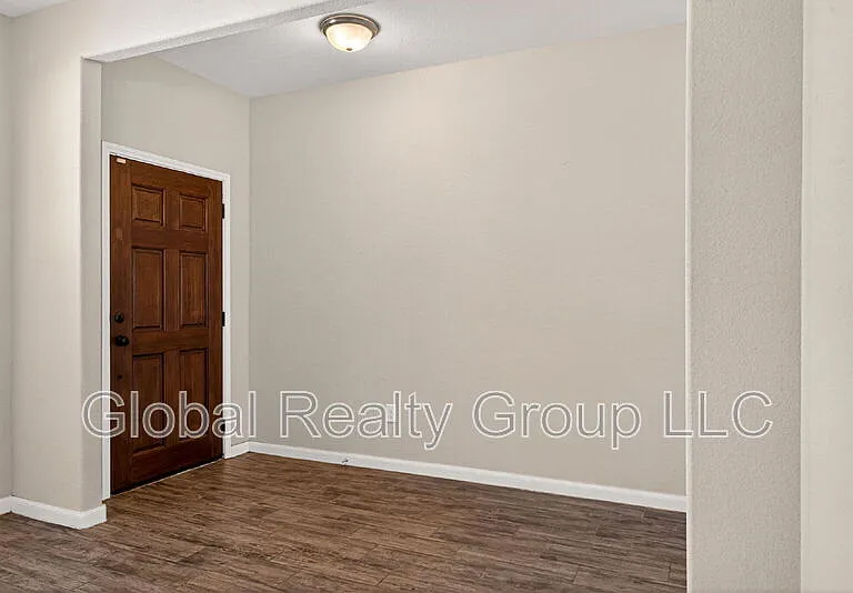 10426 Rosalina Loop — Photo 4