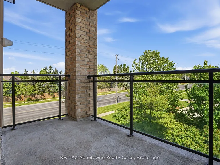 1083 Gordon St #310 — Photo 9