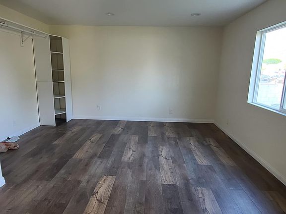2nd image of 215 S Collwood Ave