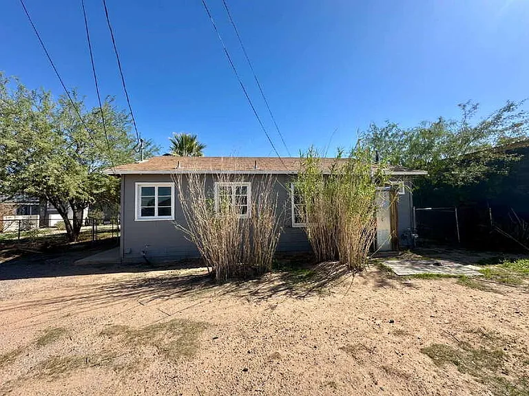 544 N 7th Pl — Photo 10