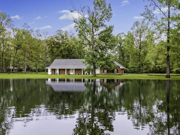 11358 Lazy Lake Dr, Baton Rouge, LA 70818