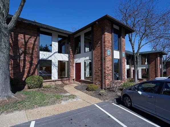 209 Clarkson Executive Park, Ballwin, MO 63011