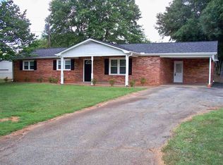 103 Toledo Pl, Spartanburg, SC 29303