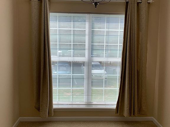 5th image of 700 Daniel Ellis Dr APT 10103
