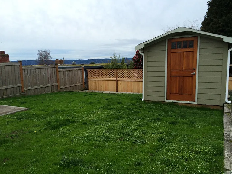 8225 California Ave SW — Photo 13
