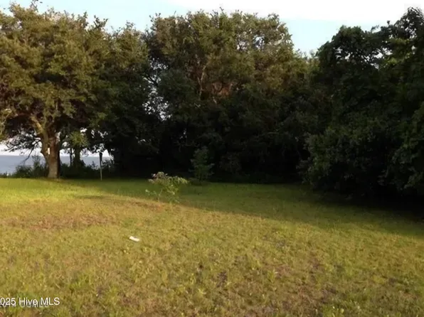 994 Seashore Dr Drive, Atlantic, NC 28511