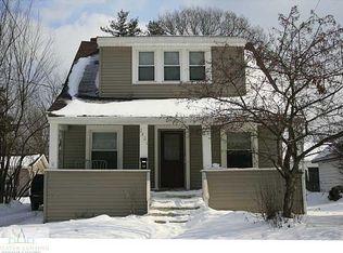2421 Lyons Ave, Lansing, MI 48910