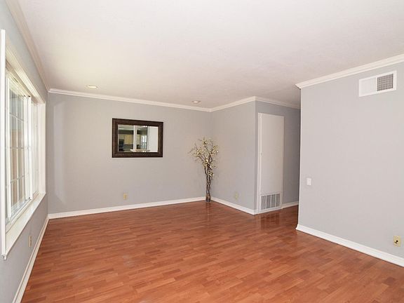 5th image of 5432 Demerest Ln