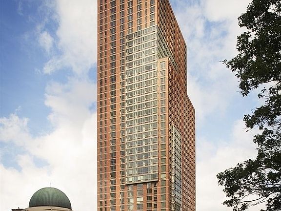 5th image of 215-217 E 96th St #24K
