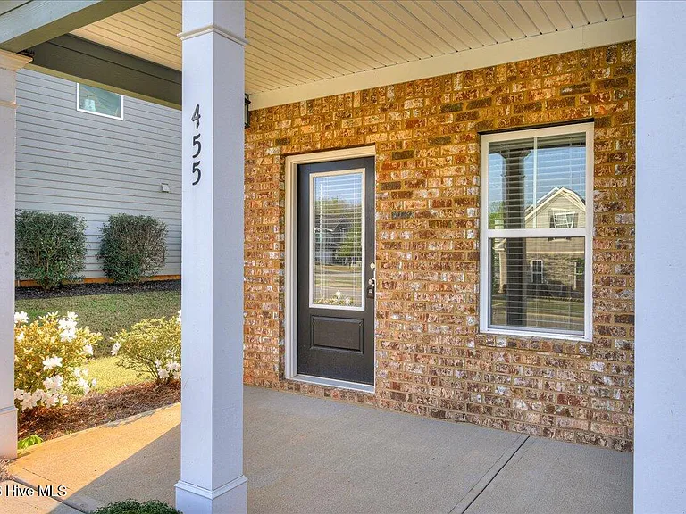 455A Kirkwood Dr — Photo 3