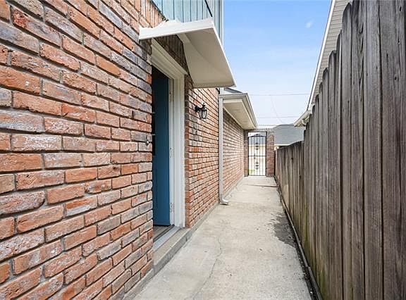 2nd image of 2802 Metairie Heights Ave