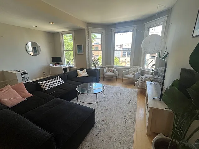 1019 W Newport Ave #3 — Photo 5