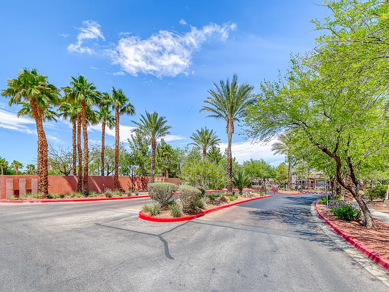 673 Peachy Canyon Cir #103 — Photo 54