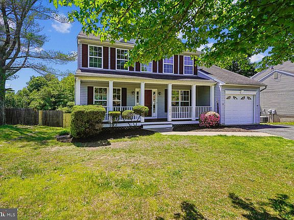 3rd image of 14677 Cloverdale Rd