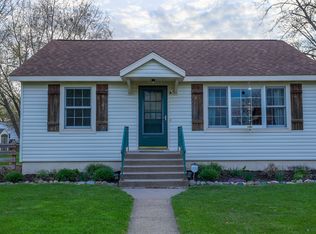 718 Maple St, Chippewa Falls, WI 54729