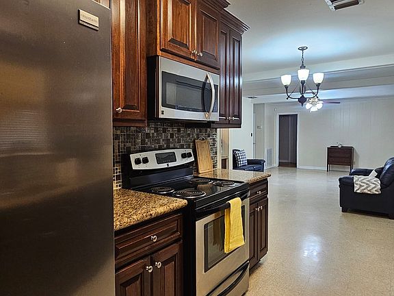 4th image of 1514 Whitewing Dr