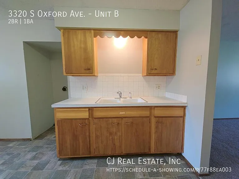 3320 S Oxford Ave #B — Photo 6