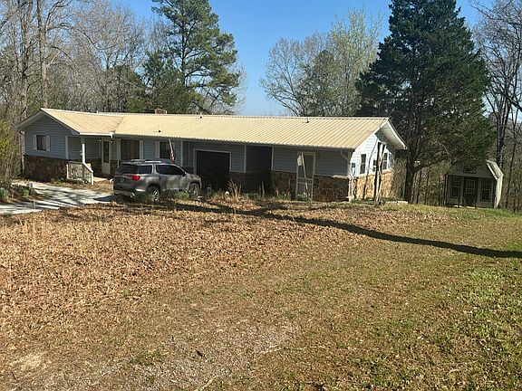 2nd image of 615 N Ridgeview Dr