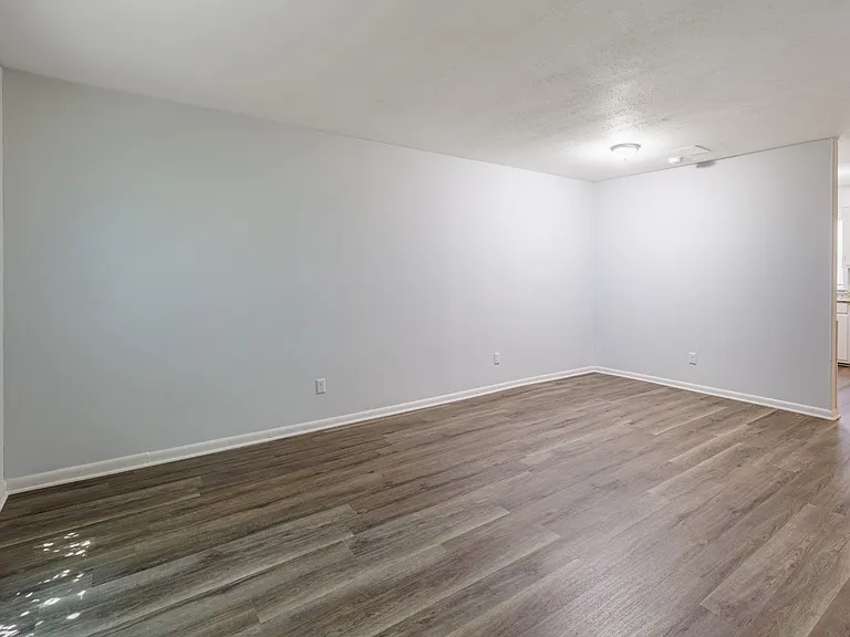 1311 Blair St — Photo 18