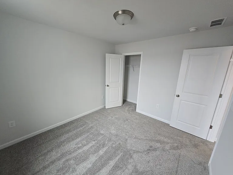 611 Glen Clova — Photo 18