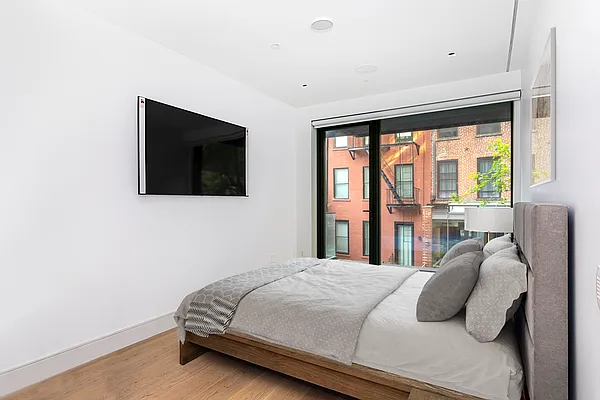 Rented by Compass | media 13