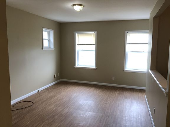3rd image of 3943 Keokuk St #Street2f