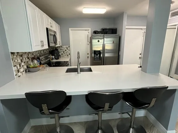 440 SE 2nd Avenue #21, Deerfield Beach, FL 33441